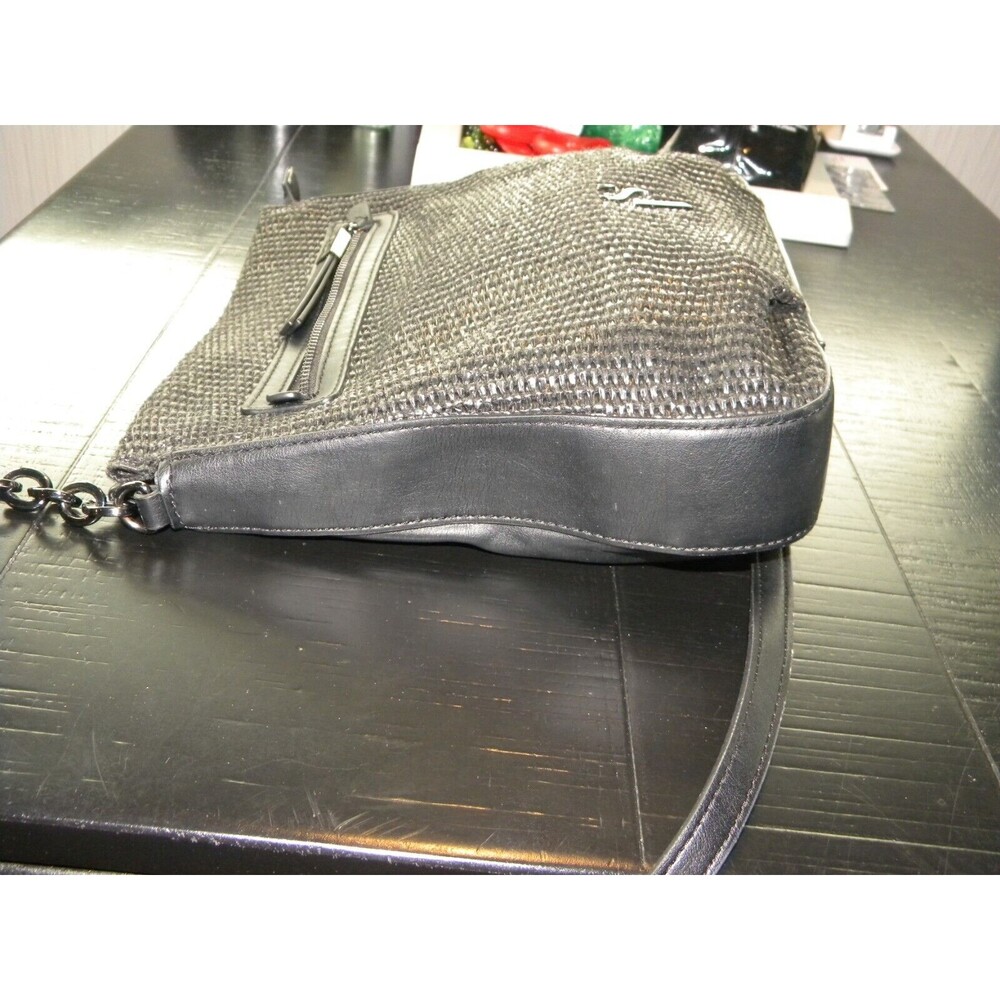 Simply Vera Remsen Crossbody Bag - Picture 11 of 11